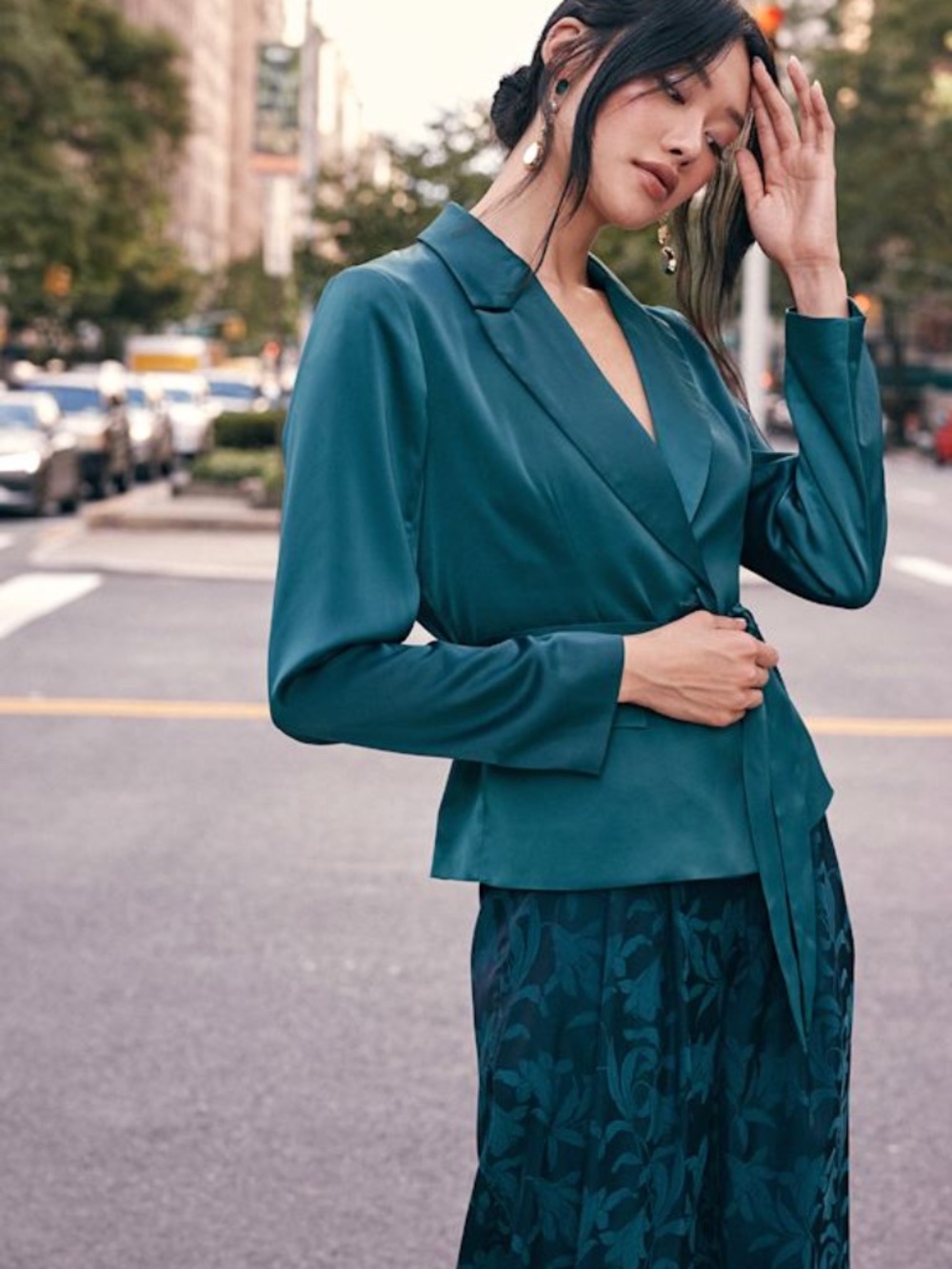 Lulus Chic Aspirations Emerald Green Satin Blazer - Size L